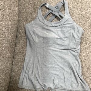 Lululemon size 6 tank